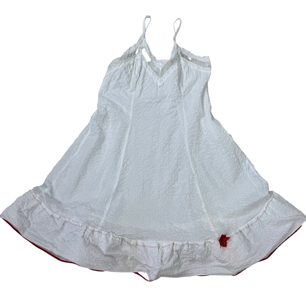 Vintage 50s White Cotton Plissé Slip Dress Red Ribbon Ruffle Eyelet Lace S M